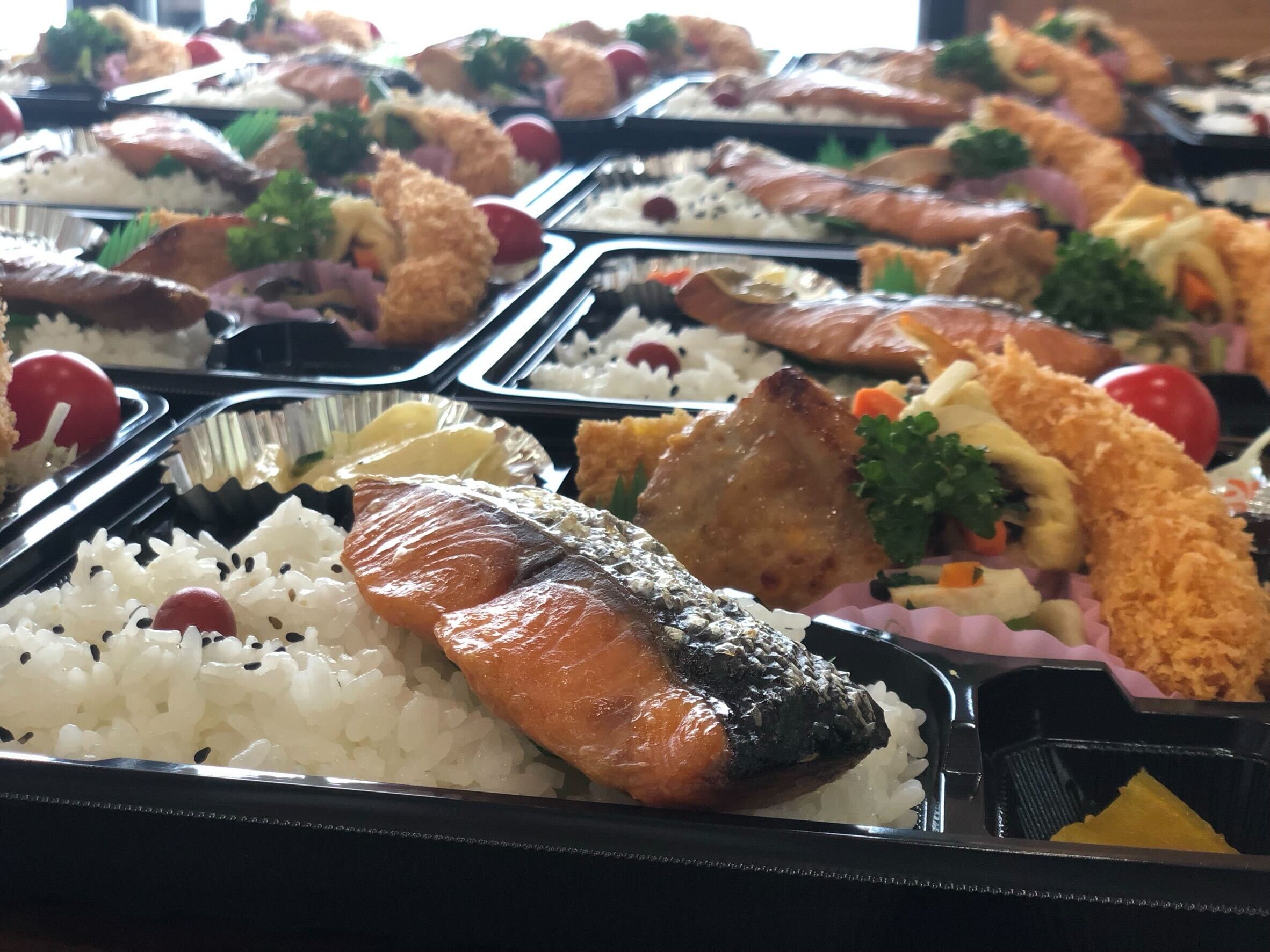 手作りお弁当 - 焼き鮭弁当